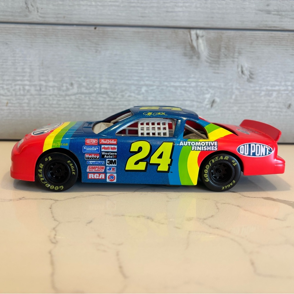Jeff Gordon Model Car #24 DuPont